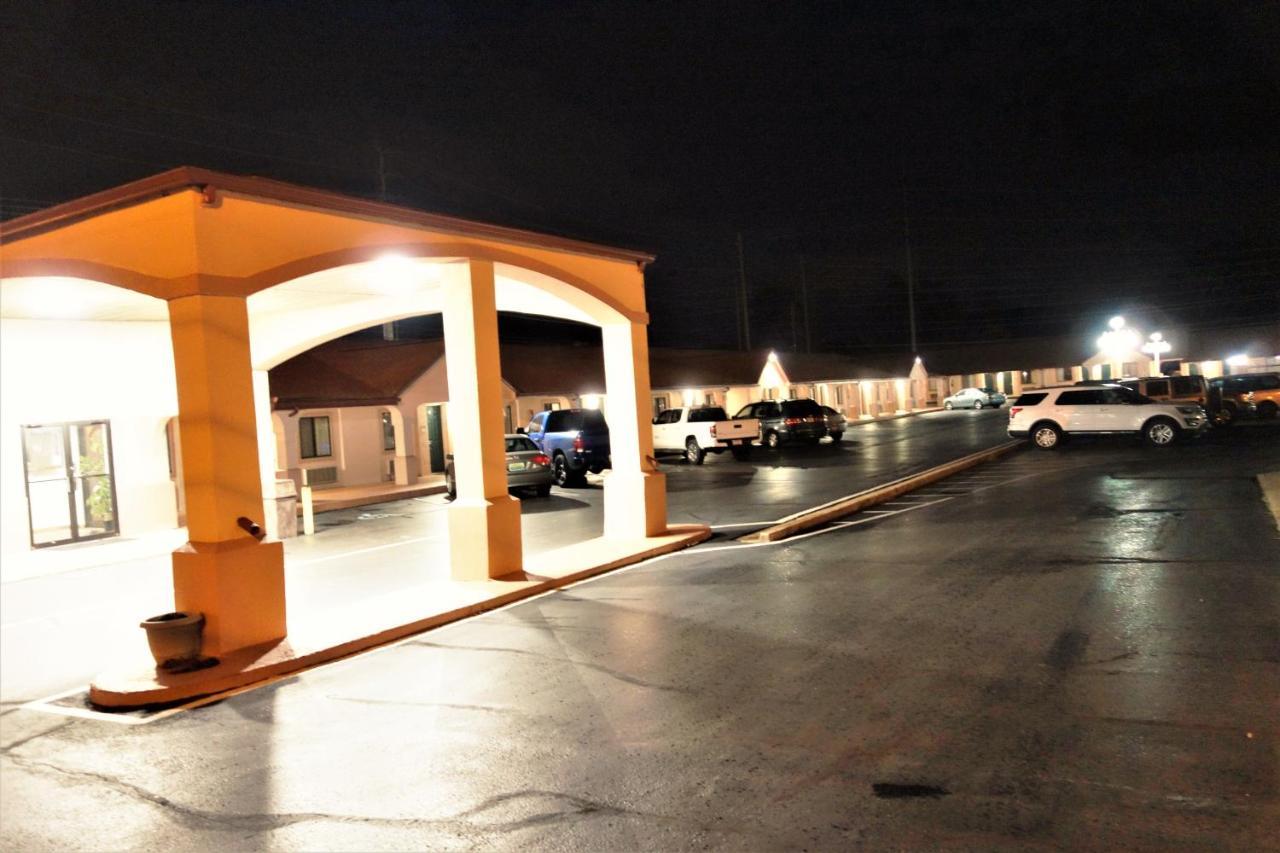 Vip Inn And Suites هانتسفيل المظهر الخارجي الصورة